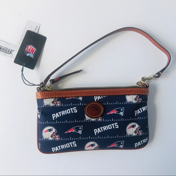 Dooney & Bourke Handbags - New England Patriots Dooney&Bourke Nylon Wristlet